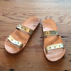 Beek sandals by two birds